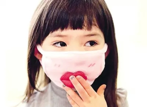 口罩也是预防雾霾的的必备防护用品